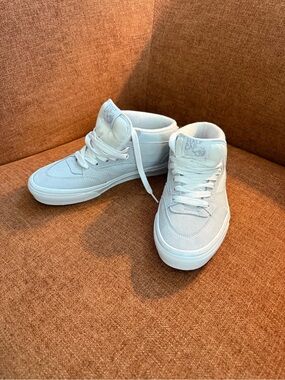 Vans Light Gray Half Cab Mid Sneakers 7M 8.5W